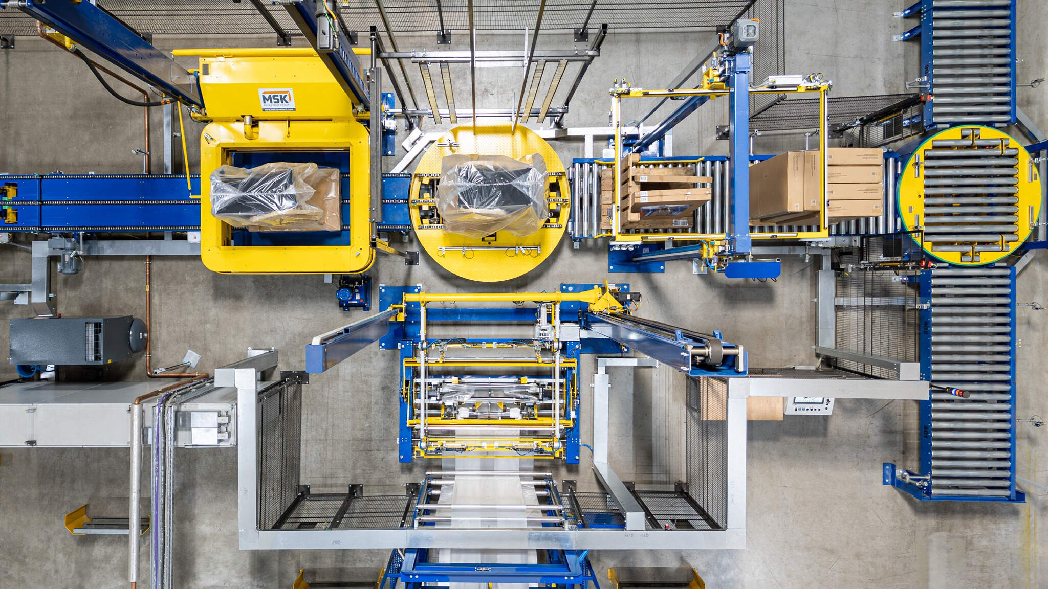 A berendezés a DACHSER magdeburgi telephelyének raktárában található