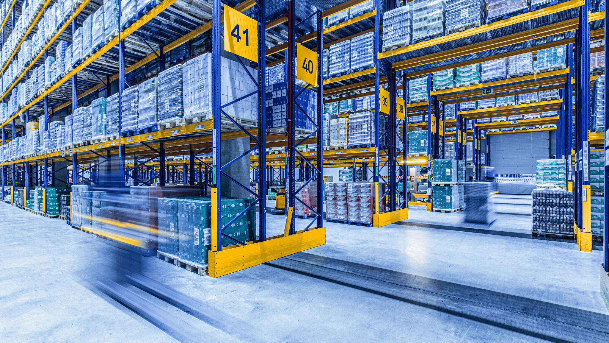 A bio- &eacute;s az allergiz&aacute;l&oacute; &eacute;lelmiszerekn&eacute;l a rakt&aacute;roz&aacute;s sor&aacute;n extra figyelem &eacute;s speci&aacute;lis elj&aacute;r&aacute;sok sz&uuml;ks&eacute;gesek ahhoz, hogy a teljes ell&aacute;t&aacute;si l&aacute;ncban a legkisebb m&eacute;rt&eacute;kben se s&eacute;r&uuml;lj&ouml;n az a minős&eacute;g, ami&eacute;rt a gy&aacute;rt&oacute;k &eacute;s termelők megdolgoztak, &eacute;s amit a v&aacute;s&aacute;rl&oacute; elv&aacute;r